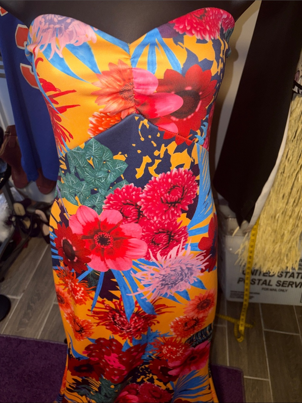 Queen Vibrant Floral Strapless Maxi Dress - Bold Orange & Multi Medium - Picture 2 of 8